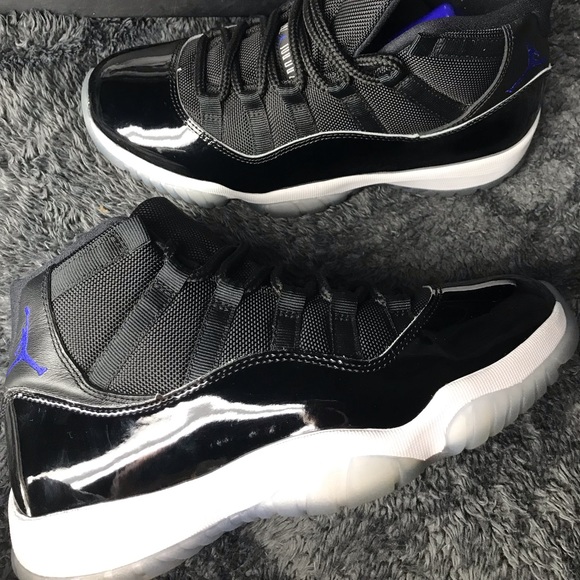 Air Jordan 11 Retor - Picture 5 of 5